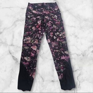 Lululemon Size 4 Floral Wunder Under Scalloped Hem